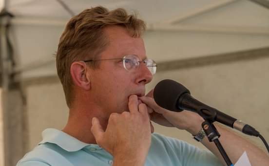 Henry Glissenaar Open podium Houten vrijwilliger